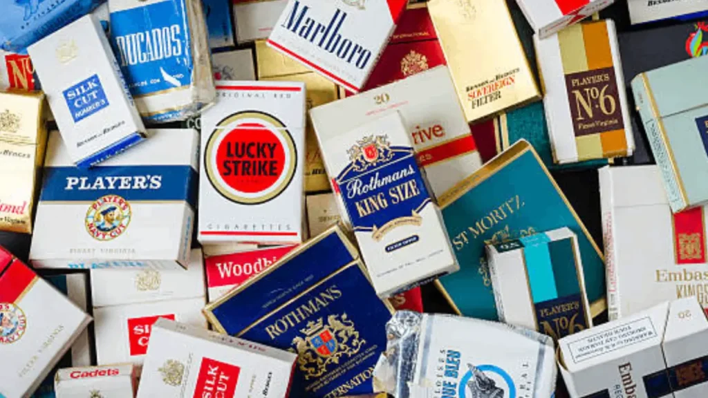 how many boxes of cigarettes are in a carton